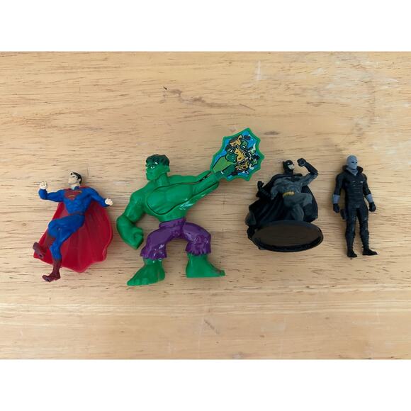 Lot of Assorted Action Figures - Marvel DC Hulk Spiderman Captain America & more - Picture 3 of 6